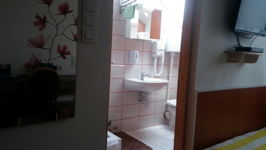 Rooms Du-Na زغرب المظهر الخارجي الصورة