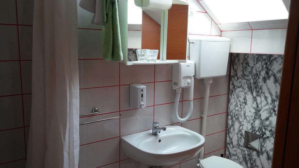 Rooms Du-Na زغرب المظهر الخارجي الصورة