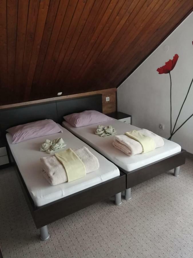 Rooms Du-Na زغرب الغرفة الصورة
